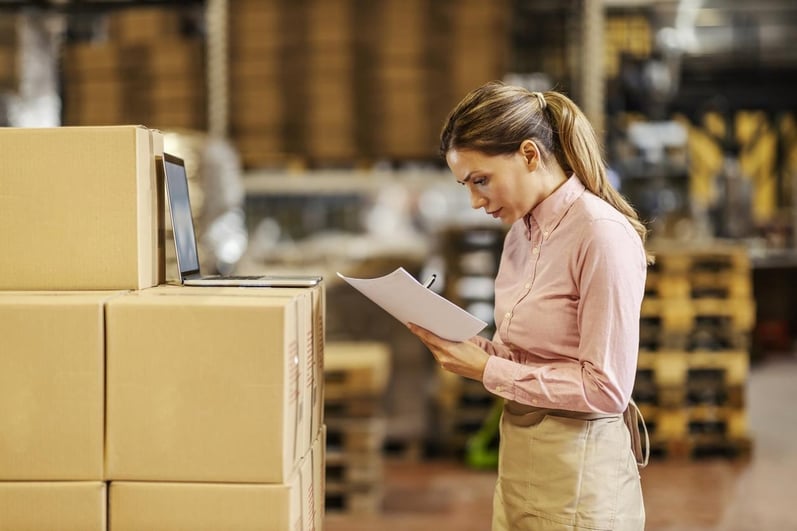 A retail employee pick and packs